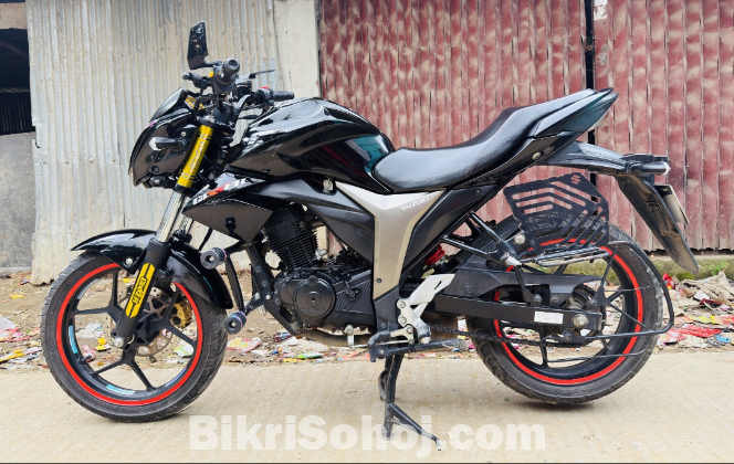 Sujuki Gixxer Monotone